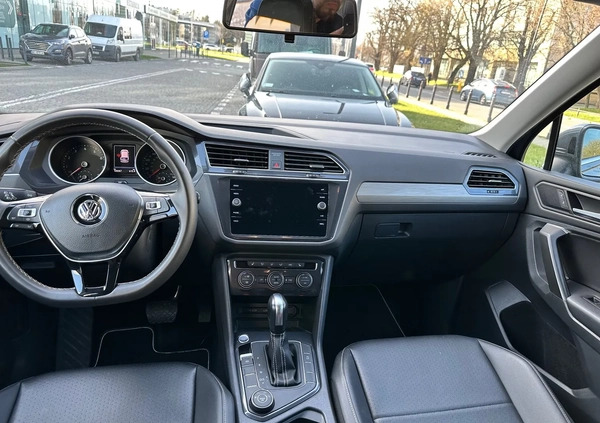 Volkswagen Tiguan Allspace cena 115000 przebieg: 106000, rok produkcji 2021 z Warszawa małe 211